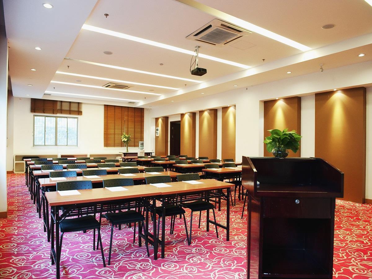 Ji Hotel Shanghai Lujiazui Экстерьер фото
