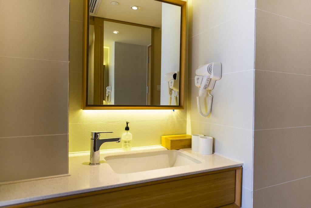 Ji Hotel Shanghai Lujiazui Экстерьер фото