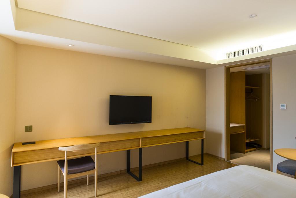 Ji Hotel Shanghai Lujiazui Экстерьер фото