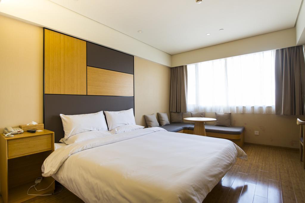 Ji Hotel Shanghai Lujiazui Экстерьер фото