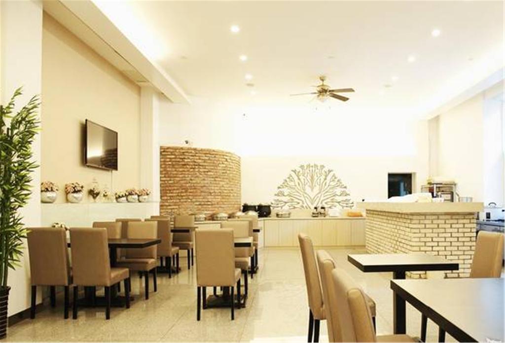 Ji Hotel Shanghai Lujiazui Экстерьер фото