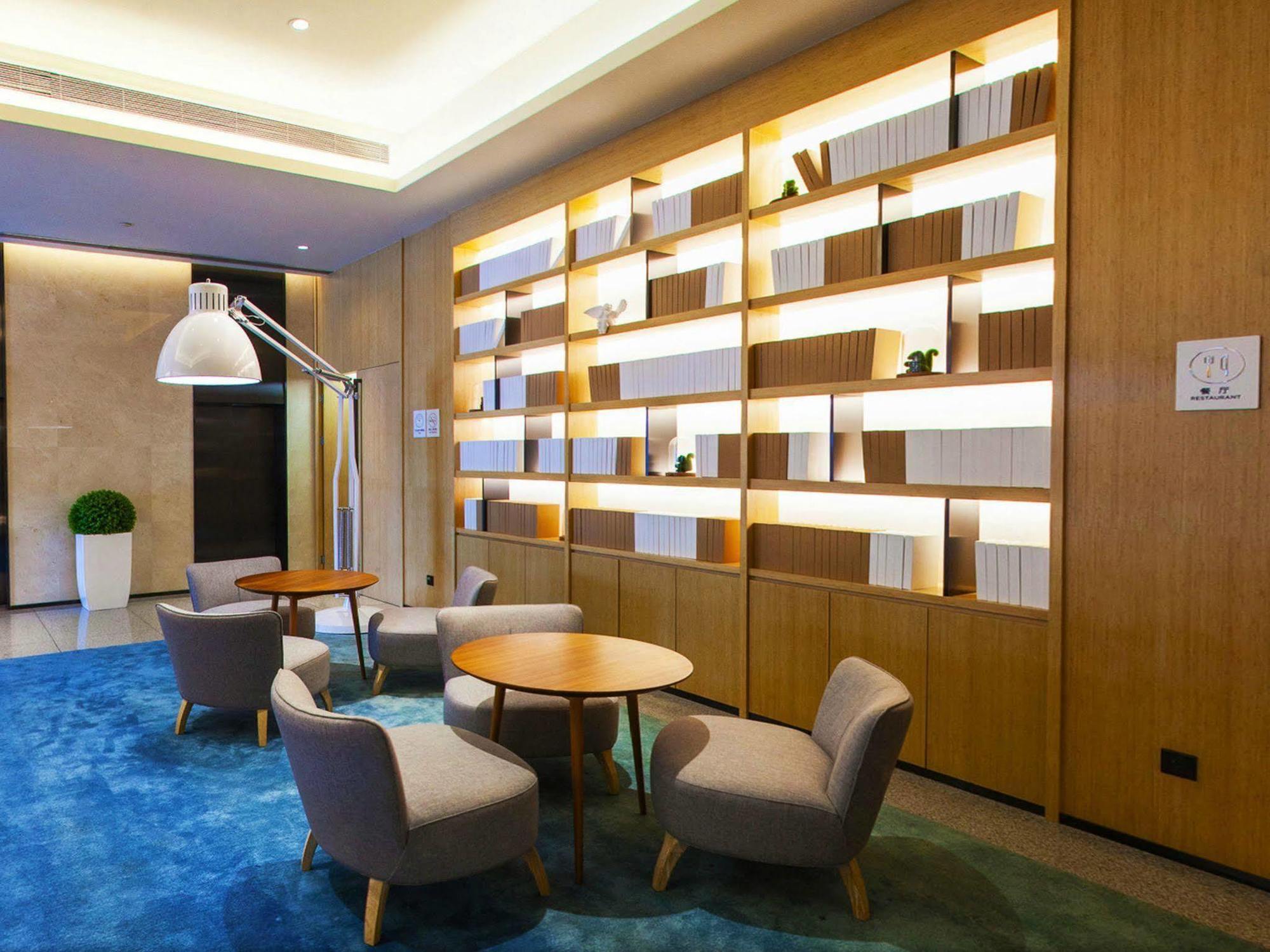 Ji Hotel Shanghai Lujiazui Экстерьер фото